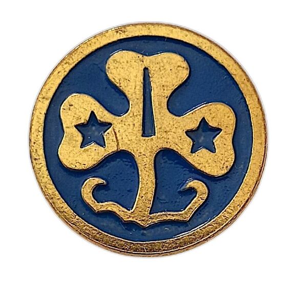 Vintage Girl Scouts Trefoil Pin World Association Blue Enameled Gold Tone R - Picture 8 of 13